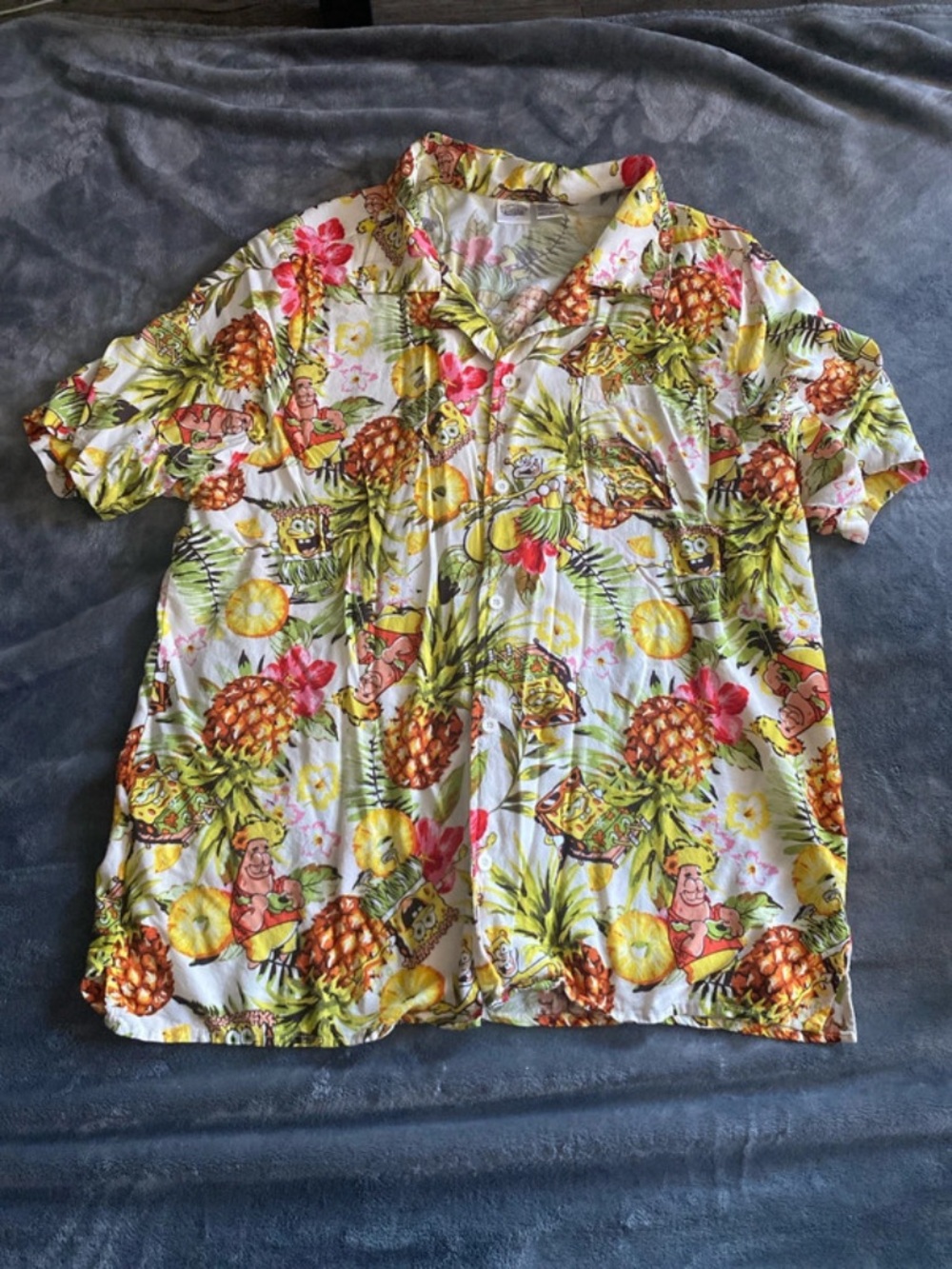 Men's SpongeBob Tropical Pineapple Short-Sleeve Shirt - White/Yellow